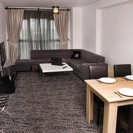 Renatus Aparts Appart hôtel *