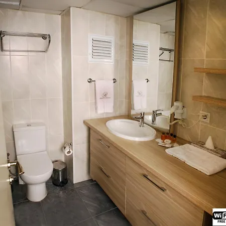 Renatus Aparts Appart hôtel